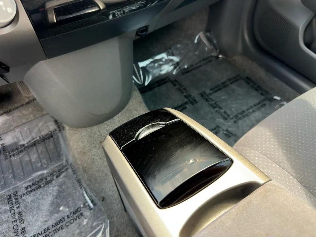 used 2006 Toyota Prius car, priced at $6,795