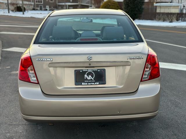 used 2005 Suzuki Forenza car, priced at $2,995