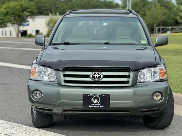 used 2005 Toyota Highlander car, priced at $6,995