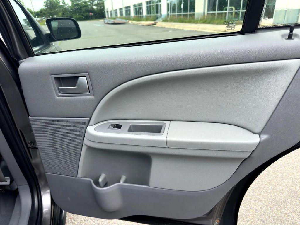 used 2005 Ford Freestyle car, priced at $5,995