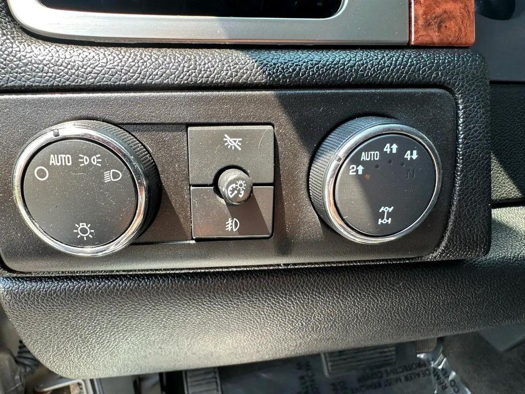 used 2007 Chevrolet Avalanche car, priced at $11,495
