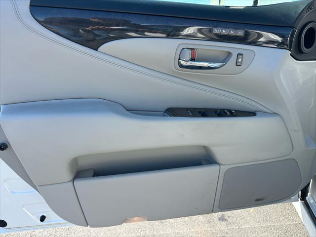 used 2007 Lexus LS 460 car, priced at $14,395