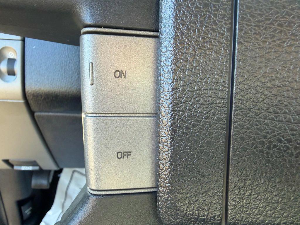 used 2005 Ford F-150 car, priced at $11,995