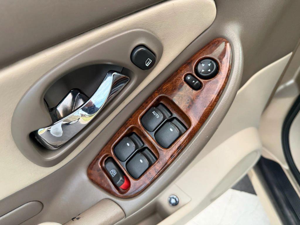 used 2005 Chevrolet Malibu car, priced at $5,495