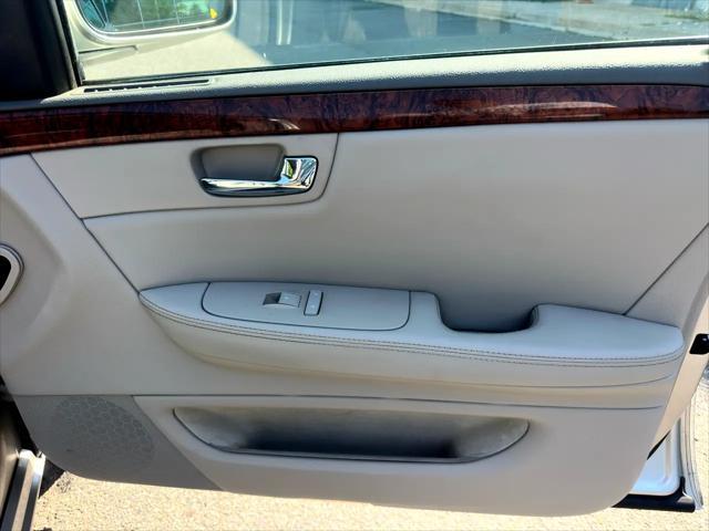 used 2006 Cadillac DTS car, priced at $8,995