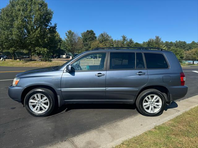 used 2007 Toyota Highlander Hybrid car, priced at $7,995