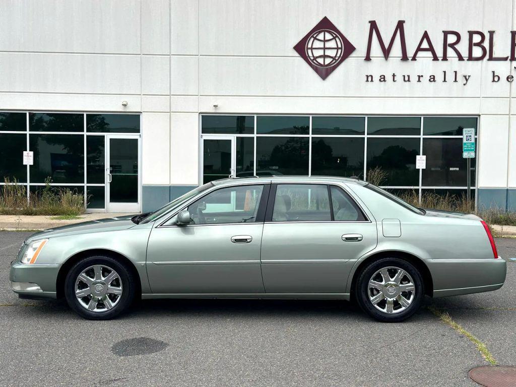 used 2007 Cadillac DTS car, priced at $7,495