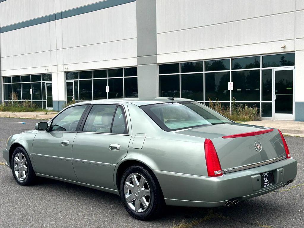 used 2007 Cadillac DTS car, priced at $7,495