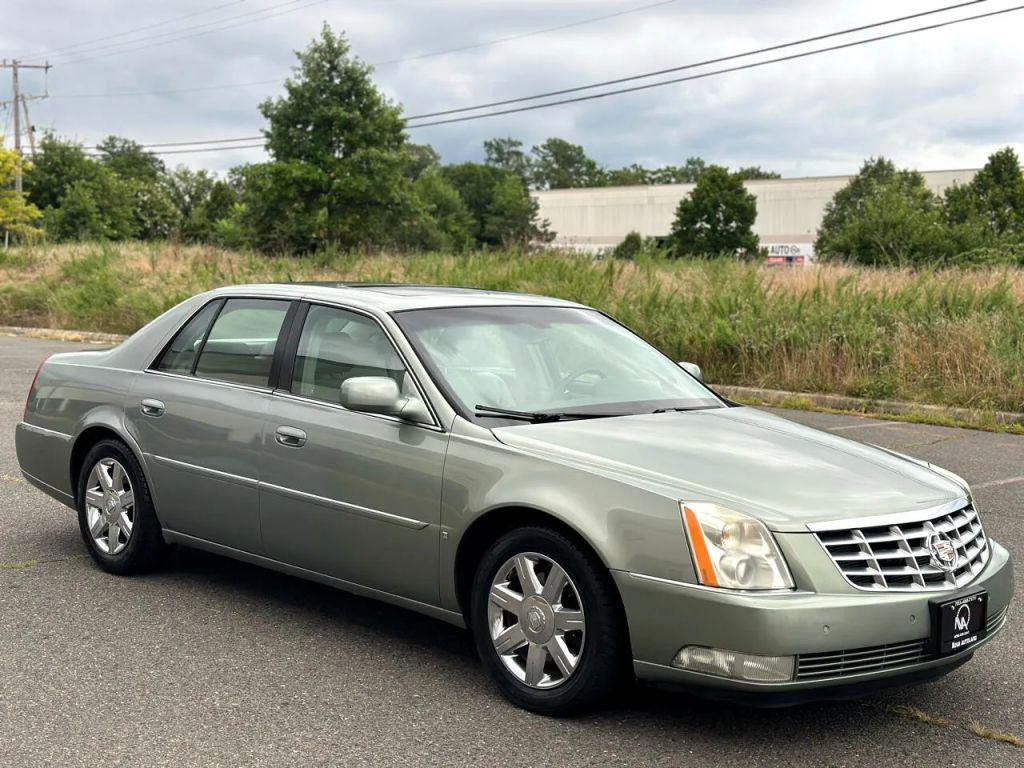 used 2007 Cadillac DTS car, priced at $7,495