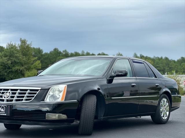 used 2009 Cadillac DTS car, priced at $8,495