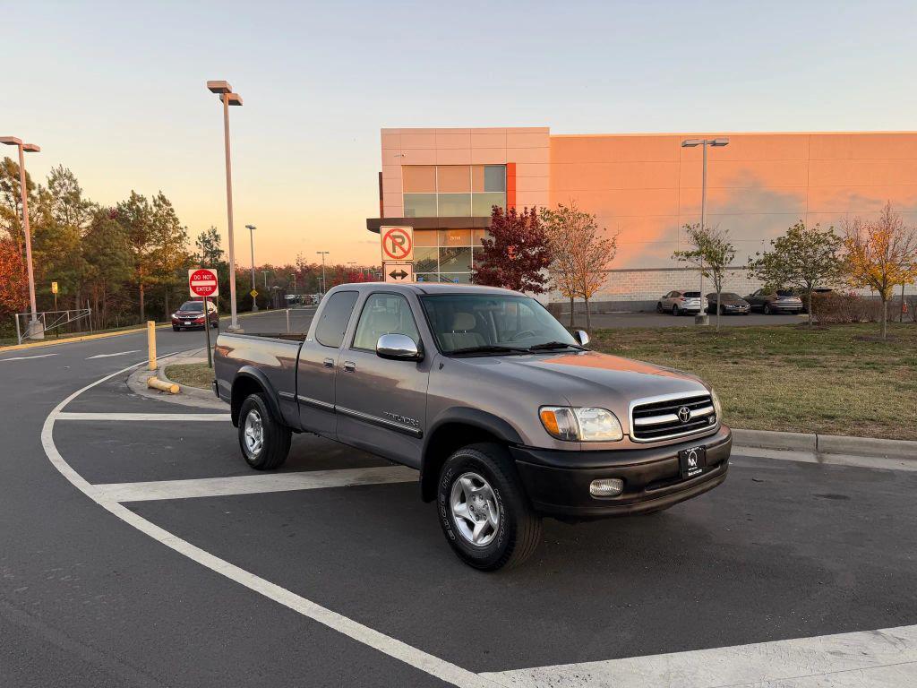 used 2002 Toyota Tundra car, priced at $9,995