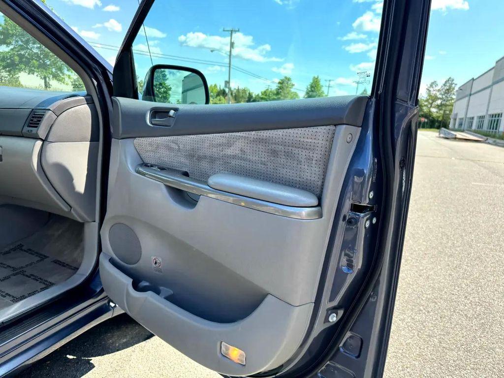 used 2007 Toyota Sienna car, priced at $7,995