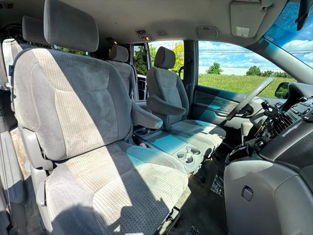 used 2007 Toyota Sienna car, priced at $7,995