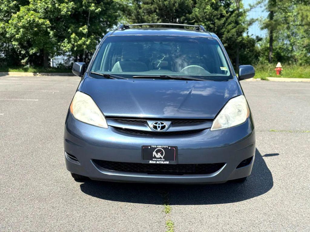 used 2007 Toyota Sienna car, priced at $6,495
