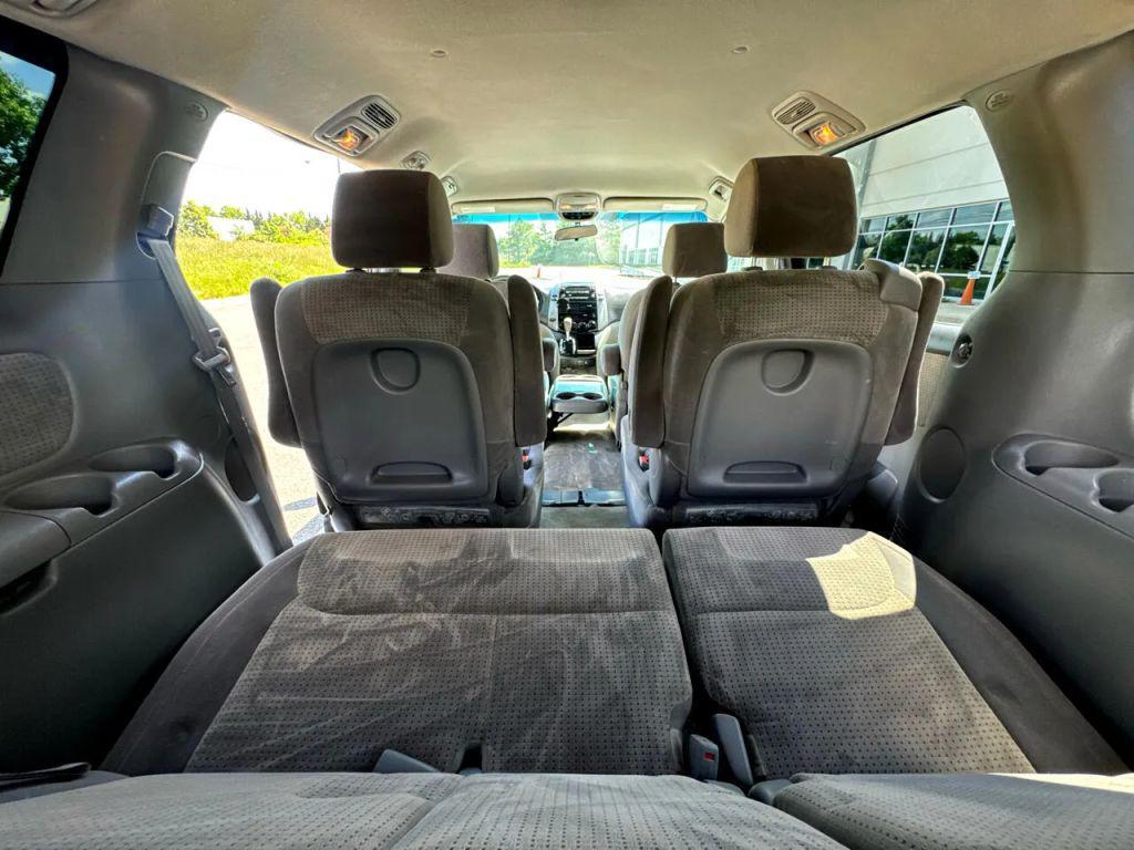 used 2007 Toyota Sienna car, priced at $6,495