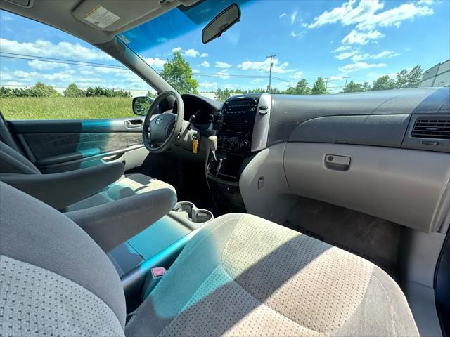 used 2007 Toyota Sienna car, priced at $7,995