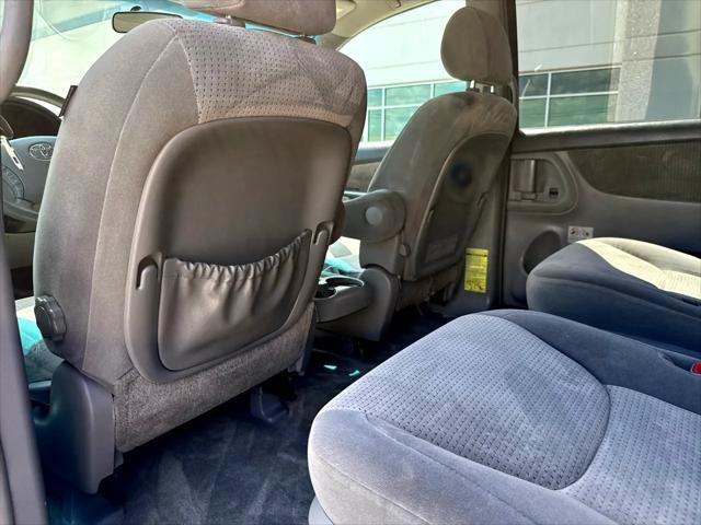 used 2007 Toyota Sienna car, priced at $7,995