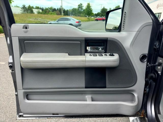 used 2006 Ford F-150 car, priced at $14,995