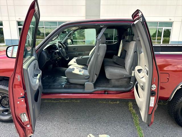 used 2006 Toyota Tundra car, priced at $12,995