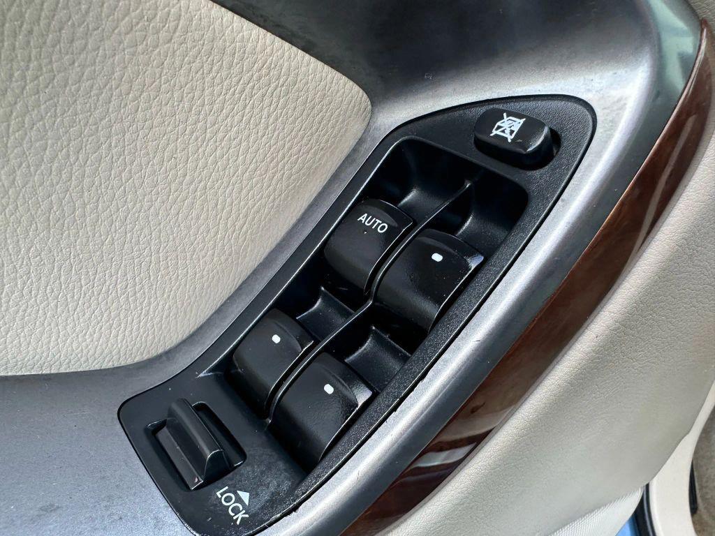 used 2007 Subaru Outback car, priced at $3,495