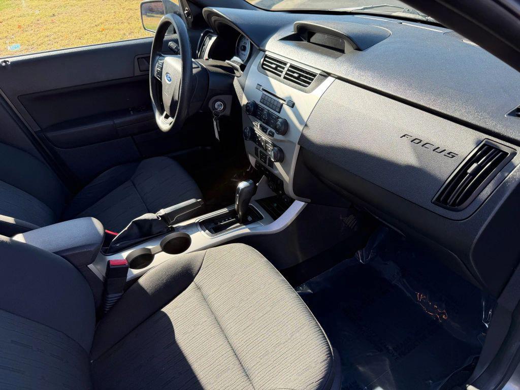 used 2009 Ford Focus car, priced at $5,495