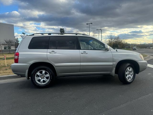 used 2002 Toyota Highlander car, priced at $6,995