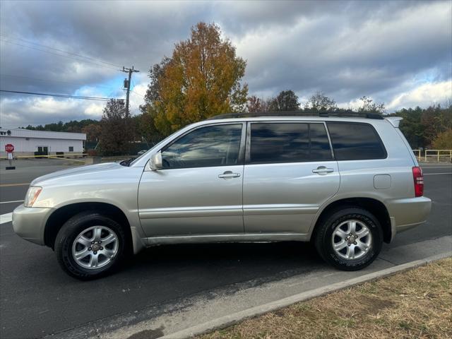 used 2002 Toyota Highlander car, priced at $6,995