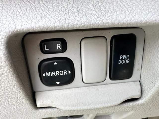 used 2006 Lexus RX 400h car, priced at $7,995