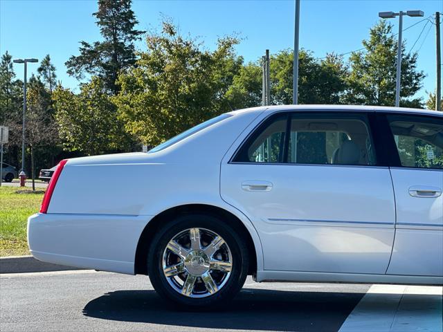 used 2007 Cadillac DTS car, priced at $7,995