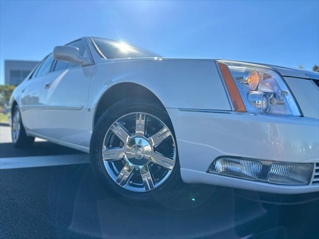 used 2007 Cadillac DTS car, priced at $7,995