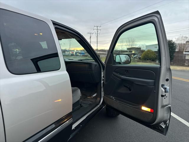 used 2005 GMC Sierra 1500 car, priced at $10,995