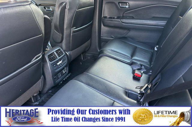 used 2022 Honda Pilot car, priced at $31,867