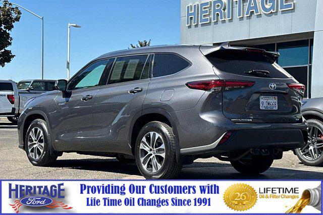 used 2021 Toyota Highlander Hybrid car, priced at $40,673