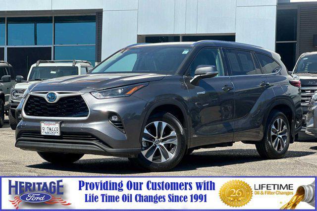 used 2021 Toyota Highlander Hybrid car, priced at $40,673