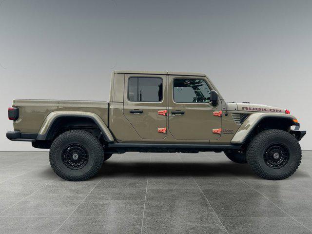 used 2020 Jeep Gladiator car, priced at $35,118