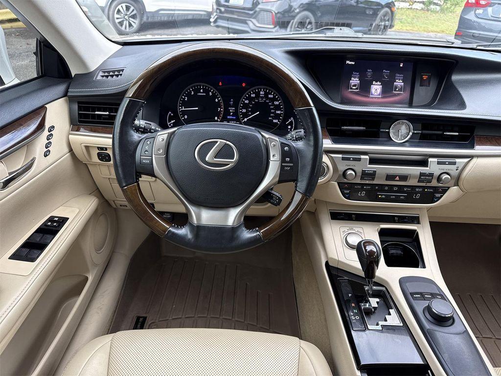 used 2015 Lexus ES 350 car, priced at $24,900