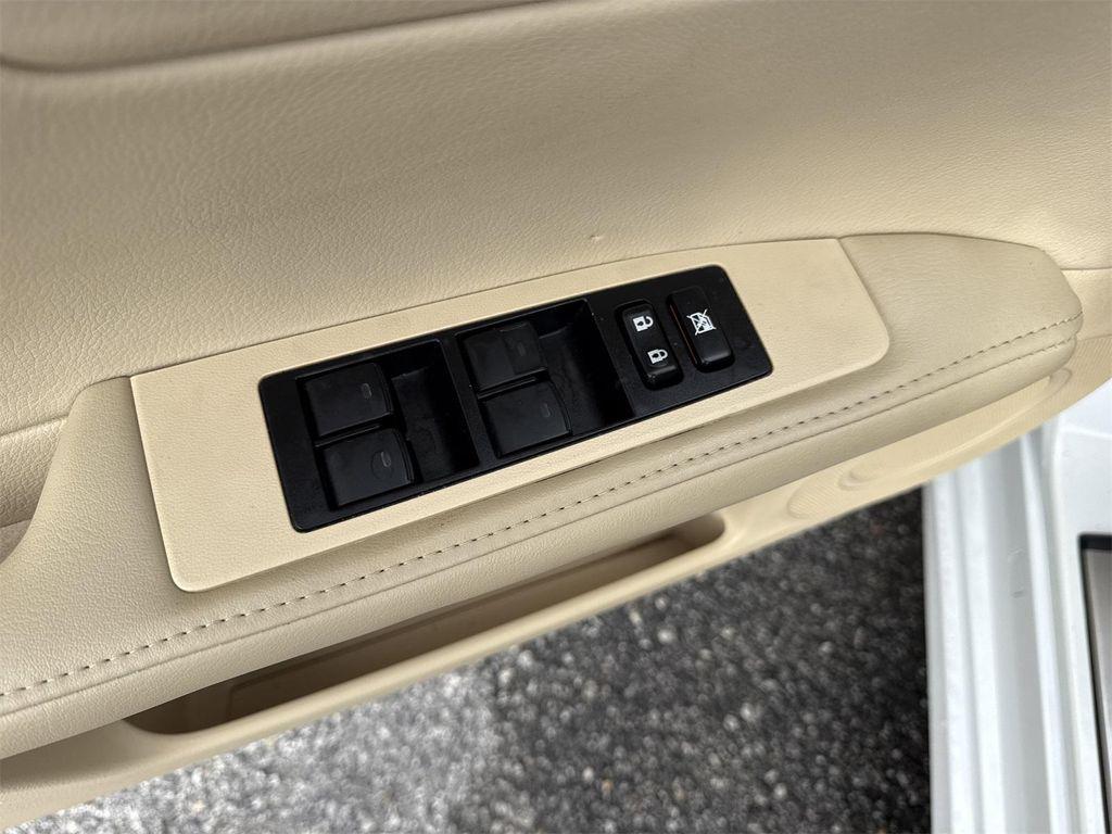 used 2015 Lexus ES 350 car, priced at $24,900