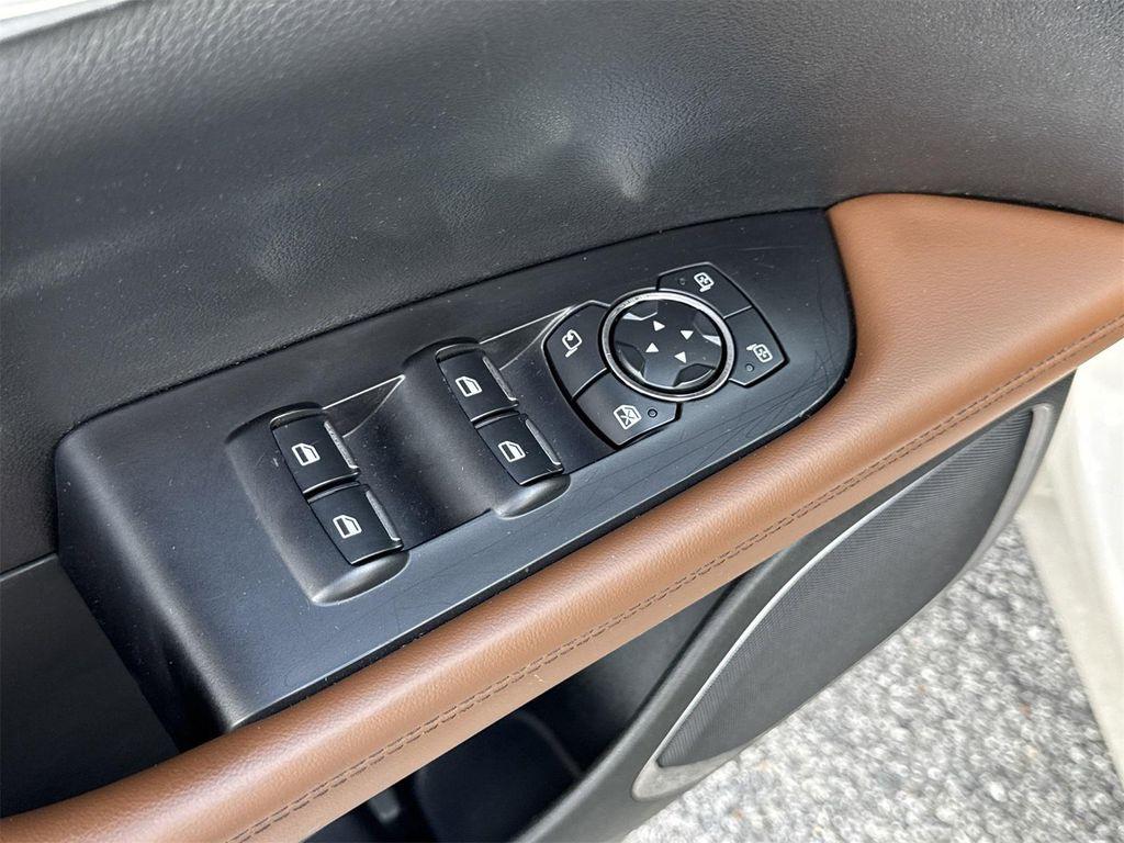 used 2023 Lincoln Nautilus car, priced at $43,900