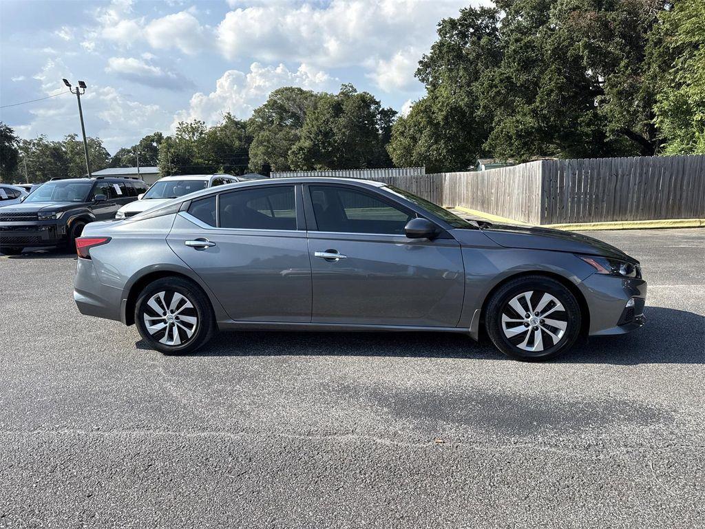 used 2022 Nissan Altima car, priced at $23,900