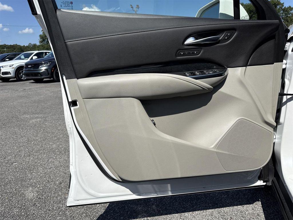 used 2019 Cadillac XT4 car, priced at $26,900