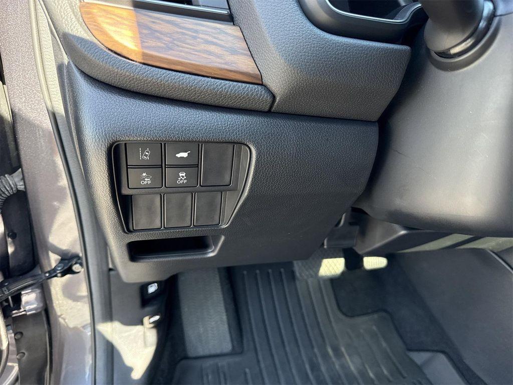 used 2019 Honda CR-V car, priced at $27,900