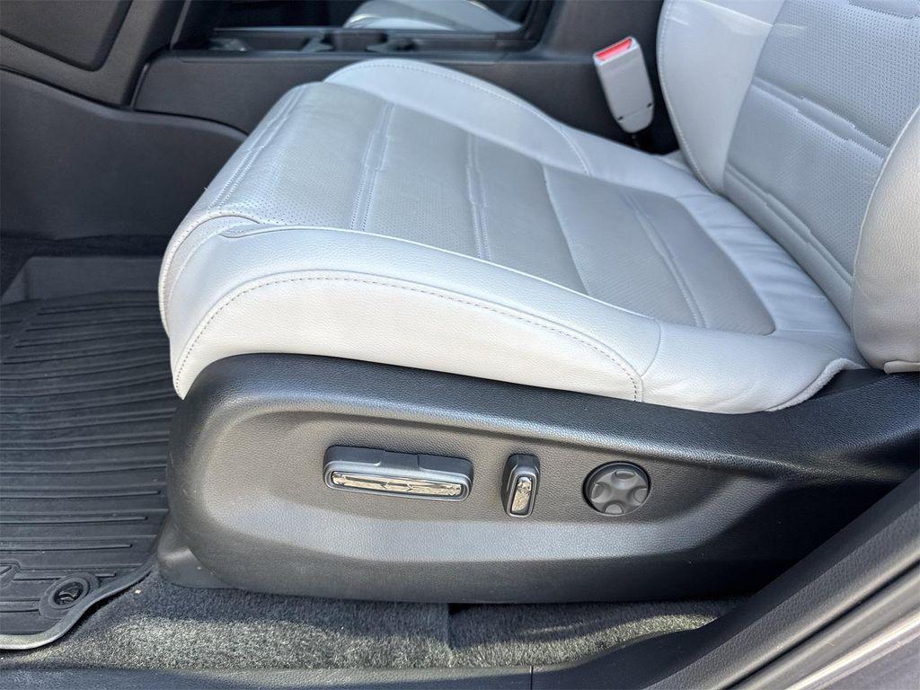 used 2019 Honda CR-V car, priced at $27,900