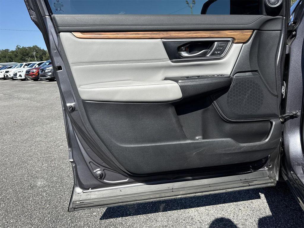 used 2019 Honda CR-V car, priced at $27,900