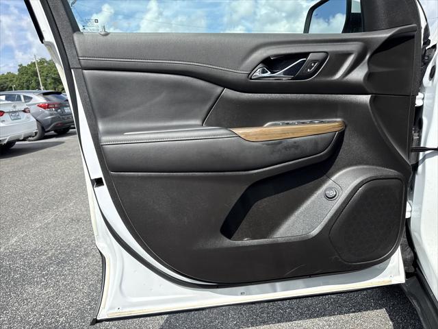 used 2021 GMC Acadia car, priced at $25,900