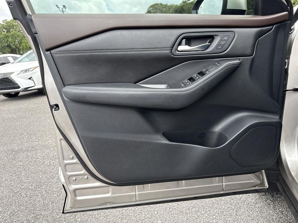 used 2022 Nissan Rogue car, priced at $28,900