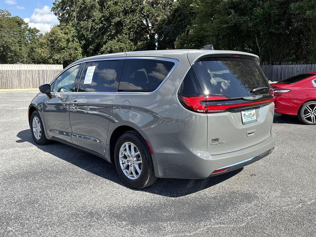 used 2025 Chrysler Pacifica car, priced at $36,900