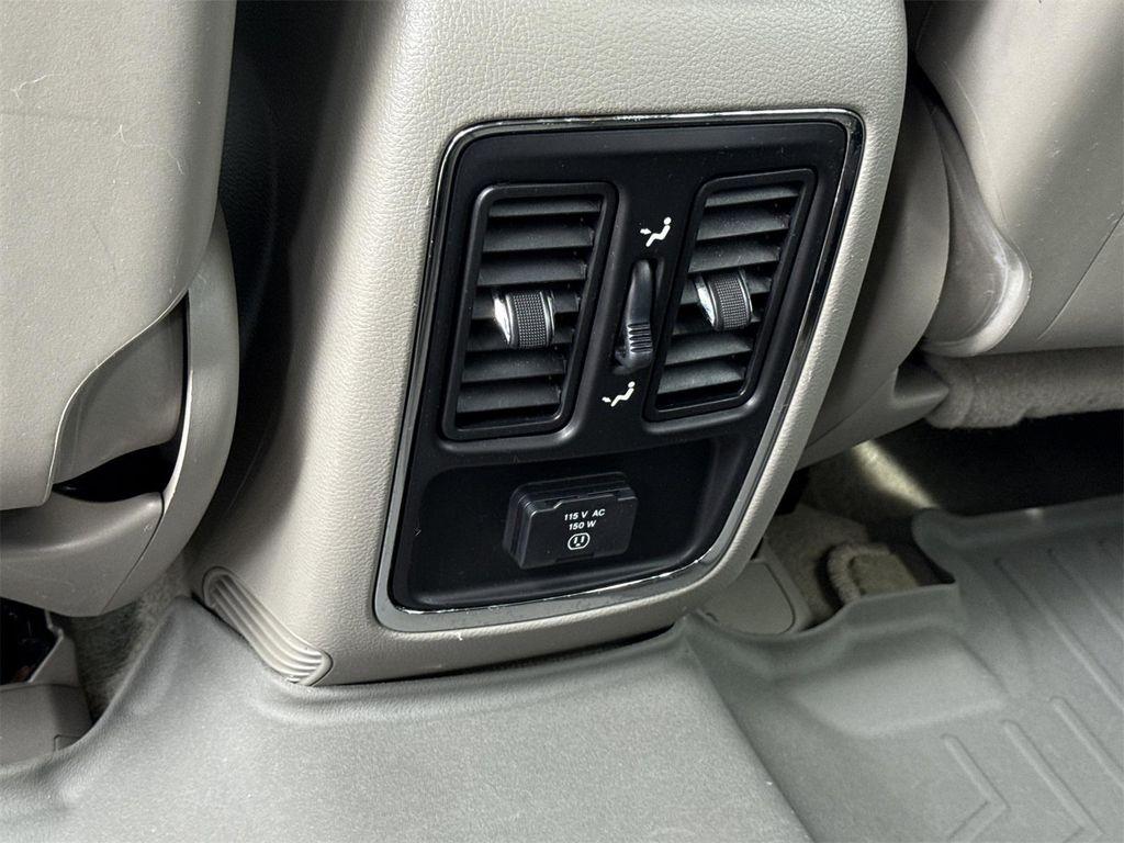 used 2012 Jeep Grand Cherokee car, priced at $9,900