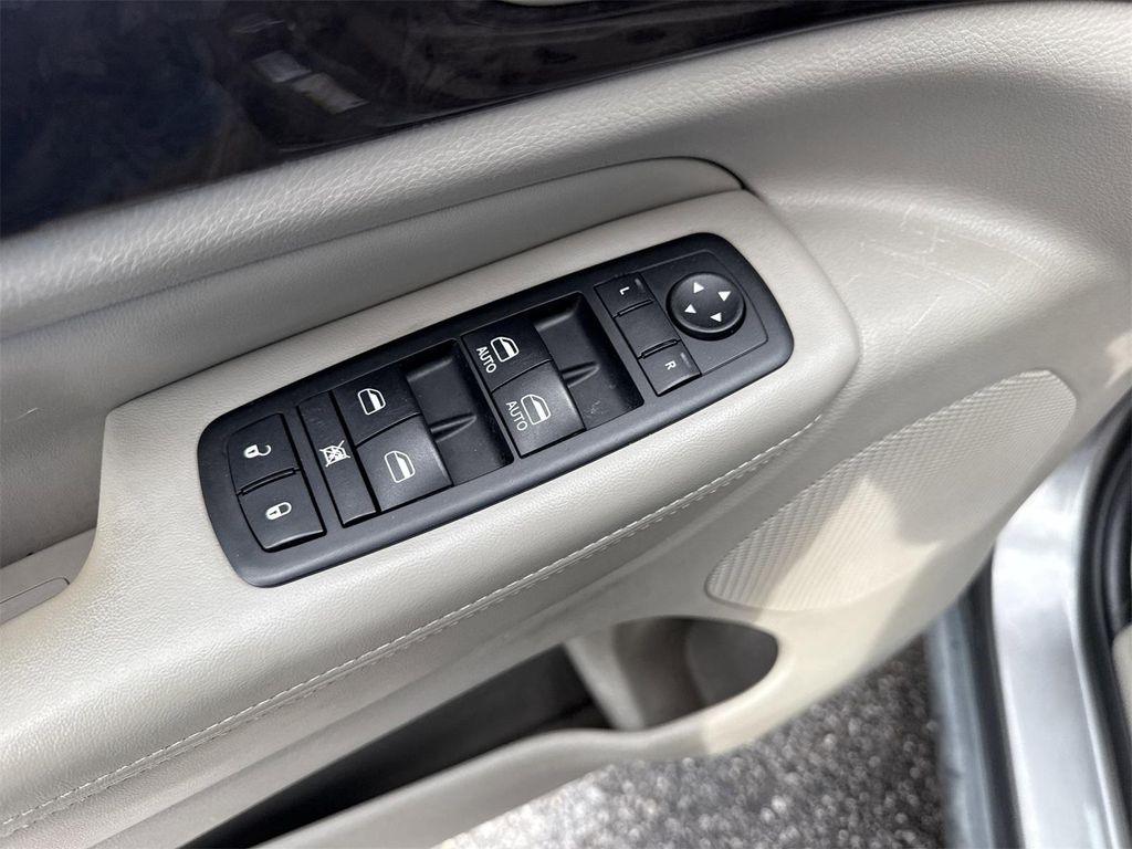 used 2012 Jeep Grand Cherokee car, priced at $9,900