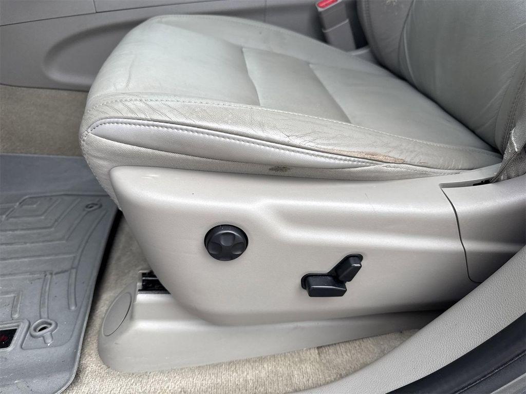 used 2012 Jeep Grand Cherokee car, priced at $9,900