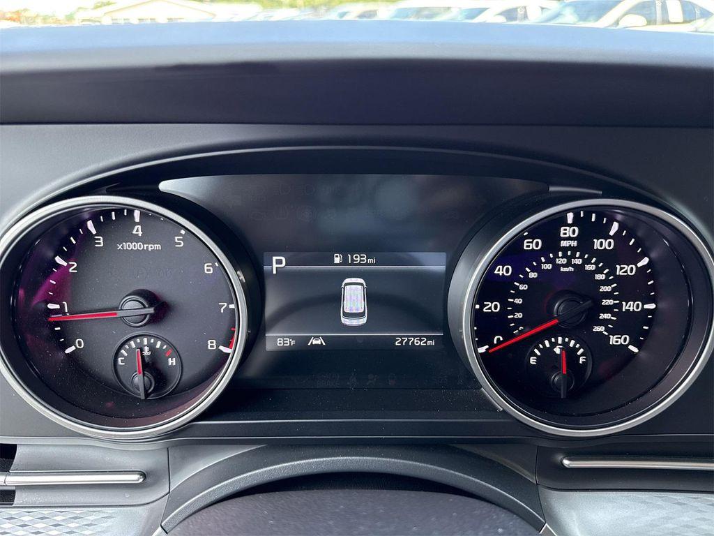 used 2024 Kia Carnival car, priced at $34,900